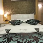 Akcayhan Hotel *